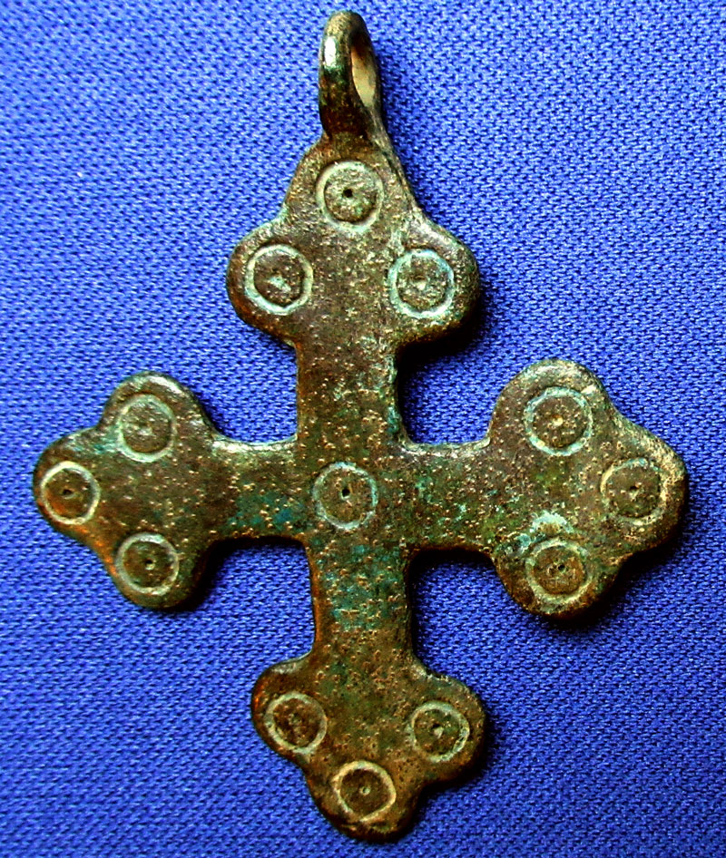 c 6th - 9th century AD Christian Bronze Bottony Cross