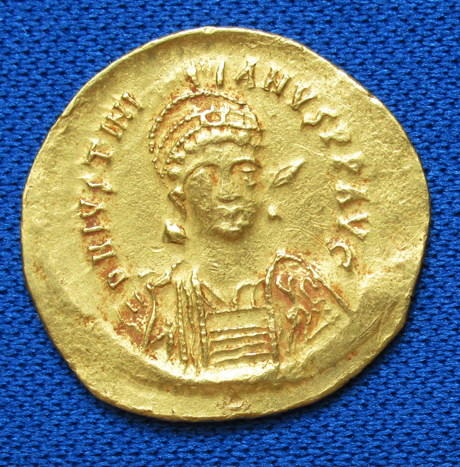 c 527-565 AD - JUSTINIAN THE GREAT -  Gold Solidus