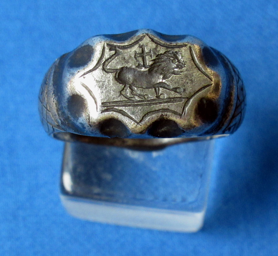 Silver Intaglio Seal Ring - Lion & Cross c 13th - 14th cent. AD